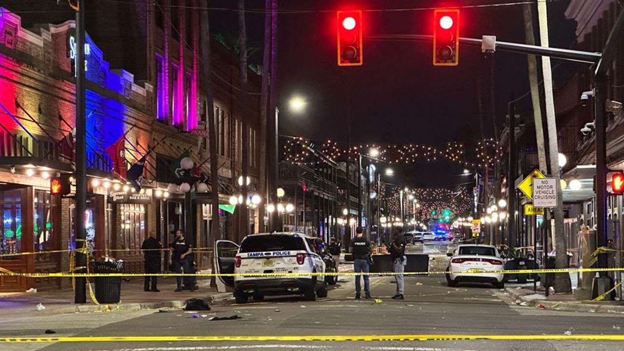 3 people killed in shootings during Halloween celebrations in the US