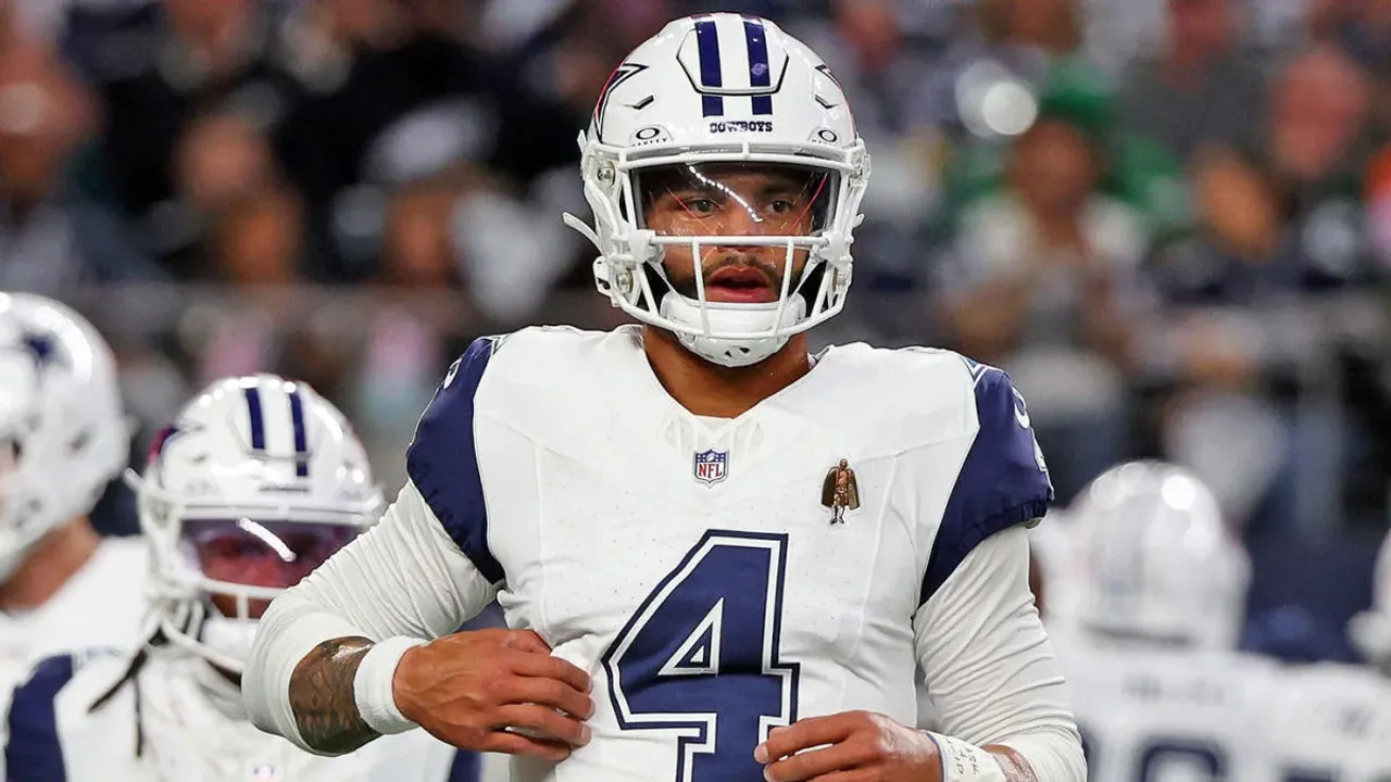 Dak Prescott's contract guarantees he will stay with the Cowboys for a few more years!
