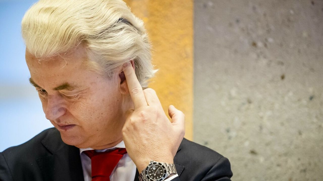 Racist and anti-Islam Wilders failed to form a coalition in the Netherlands!