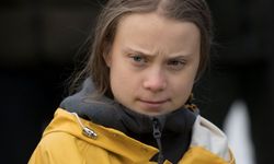 Climate activist Greta Thunberg, who invited Afghan and Palestinian women to the stage, was interrupted!