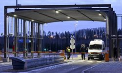 Finland is closing its border with Russia with concrete barriers!
