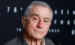 Robert De Niro will pay 1.2 million dollars