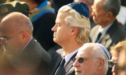Shocking facts about Geert Wilders! He is an Indonesian Jew, dyes his hair blonde, his wife is Turkish!