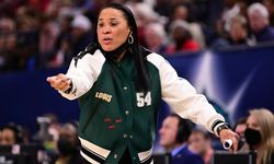 Dawn Staley is an outfit tracker: What does the South Carolina coach wear to every game in March Madness?