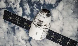 NASA employee warns about Starlink satellites!