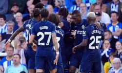 ‘Finishing very strong’ - Iraola makes Chelsea and Arsenal comparison