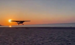 Airplane with engine failure in the USA landed on the beach!