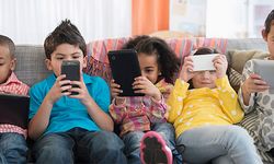Experts warned: Children under 11 should not be given cell phones!