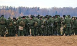 Ukraine to recruit prison inmates into army
