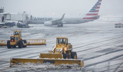 Thousands of flights canceled due to heavy snowfall!