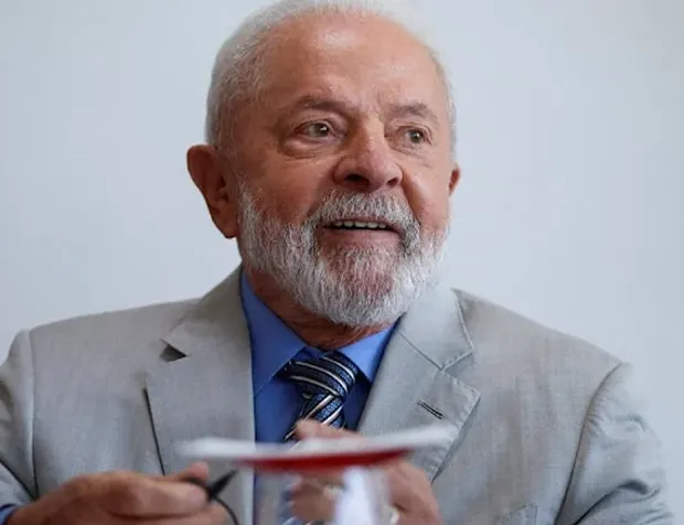 Brazilian leader undergoes hip surgery