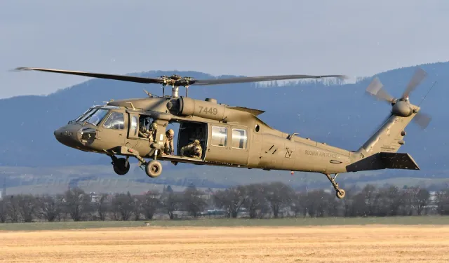 Military helicopter crashed: Chief of General Staff and 9 soldiers dead!
