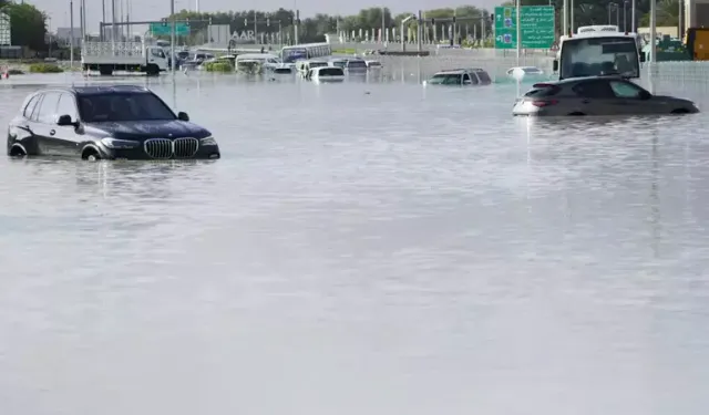 Dubai is under water: A historic weather event!