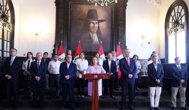'Rolexgate' corruption investigation in Peru; 6 ministers resign