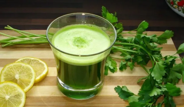 What are the benefits of parsley juice?