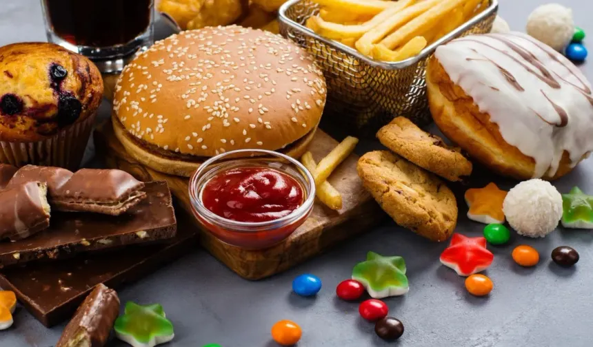 What are the harms of eating junk food?