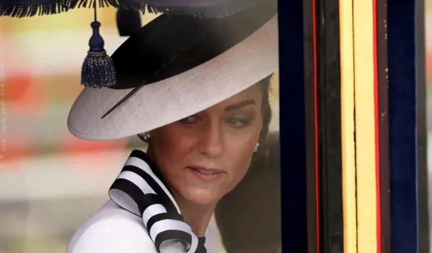 Fun shot from the royal family: Princess Kate's 42nd birthday celebration!