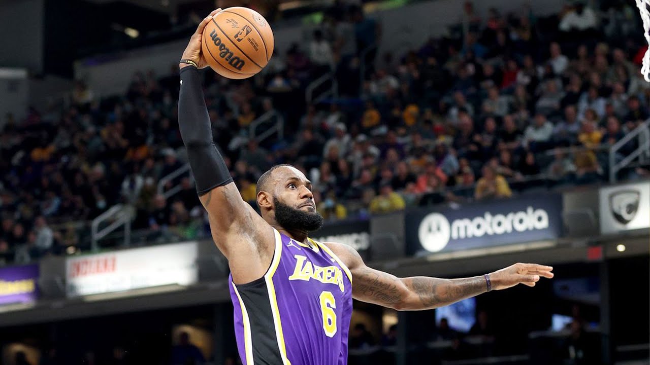 In the American Basketball League (NBA), Los Angeles Lakers defeated Utah Jazz 131-99.

The regular season continued with 5 games in the NBA. The Lakers beat the Jazz by 32 points in a game in which all-star LeBron James became the first player to pass the 39,000-point threshold.