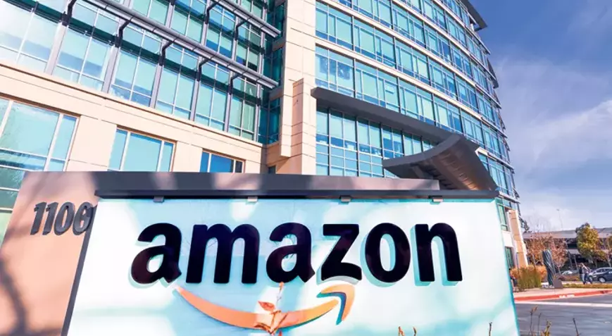 The US Federal Trade Commission (FTC), in its lawsuit against Amazon for "unlawful use of monopoly power", stated that the company used an algorithm to increase prices by more than 1 billion dollars.
