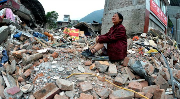 According to the Chinese agency Xinhua, a 6.2-magnitude tremor occurred one minute before midnight yesterday, with the epicenter in Cishishan Baoan Donshiang and Salar Autonomous County.

According to preliminary estimates, 100 people died in Gansu province and 11 in neighboring Qinghai province.